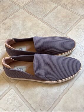 UGG Womens US 10 Sammy
Lavender Purple Slip-On Casual Knit Shoes 1112259 Comfort